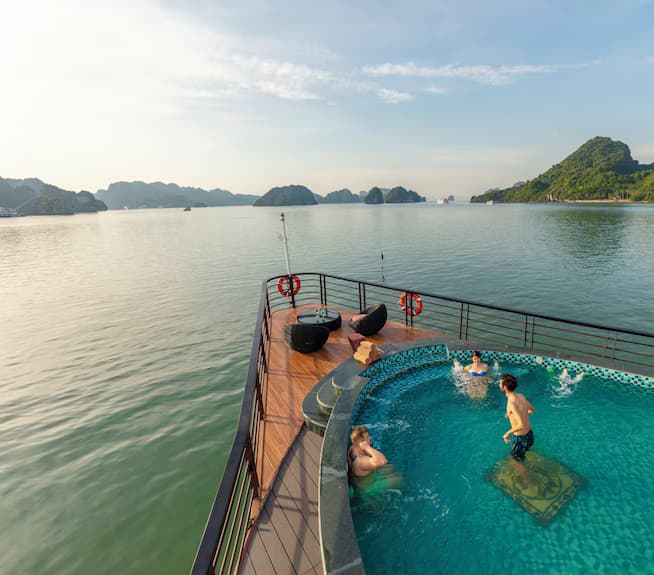 Blue Diamond Cruises 2D1N Halong Bay