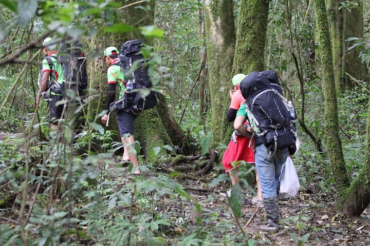 Trekking on Lang Biang Mountain