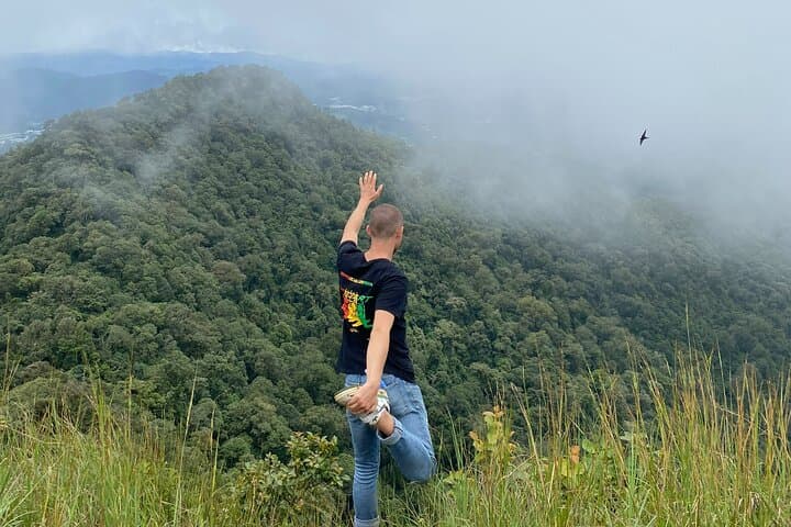 Trekking on Lang Biang Mountain