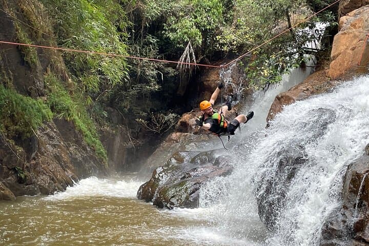 Canyoning Dalat Vietnam