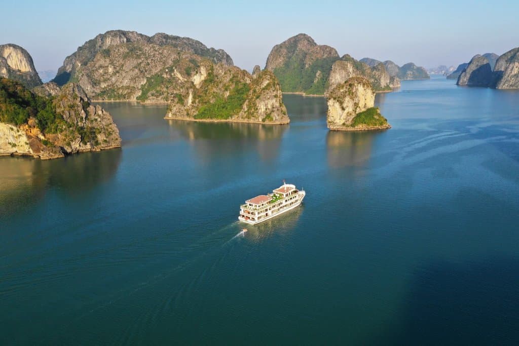 SAPHIRE CRUISE 2D1N HA LONG BAY - LAN HA BAY