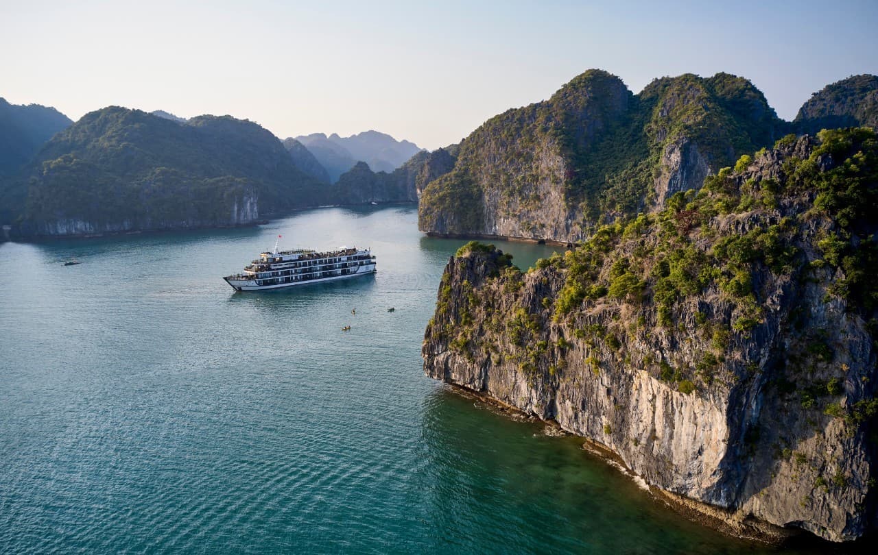 LA PANDORA CRUISE 2D1N HALONG BAY - LAN HA BAY