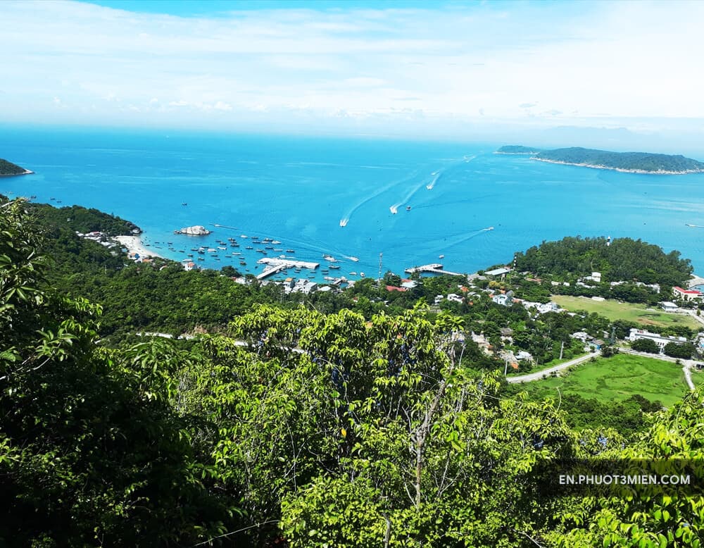 CHAM ISLAND SIGHTSEEING AND SNORKELLING TOUR Pickup from Danang, Hoian
