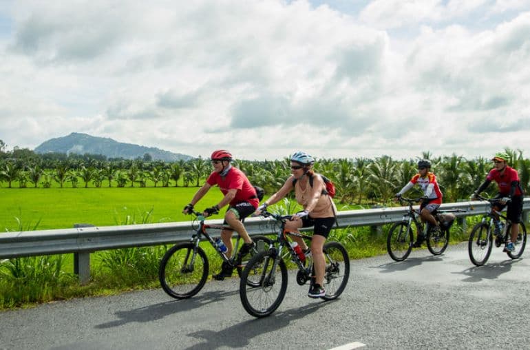 JEEP TOURS HANOI CITY AND COUNTRYSIDE FULL DAY OR VESPA/MOTORBIKE