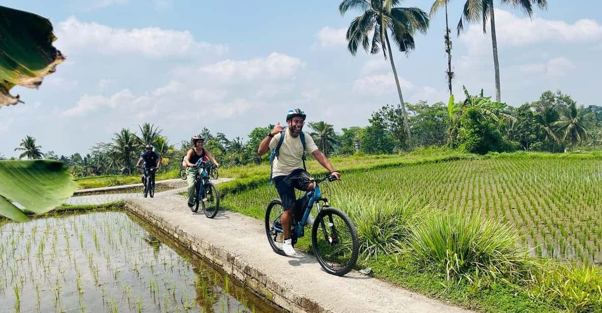 JEEP TOURS HANOI CITY AND COUNTRYSIDE FULL DAY OR VESPA/MOTORBIKE