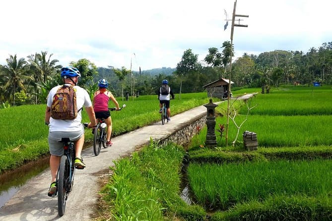 JEEP TOURS HANOI CITY AND COUNTRYSIDE FULL DAY OR VESPA/MOTORBIKE