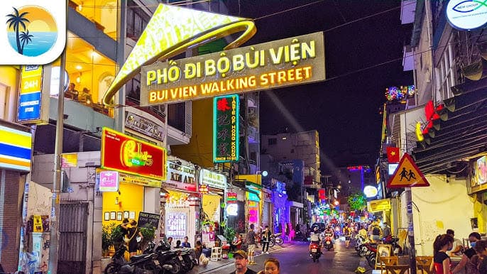 SAIGON AFTER DARK STREET FOOD TOUR