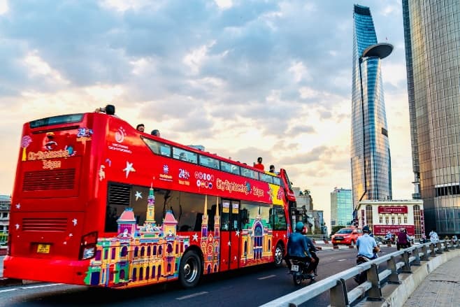THE SAIGON’S INSIDERS 4,5 HOURS  MORING TOUR & AFTERNOON TOUR