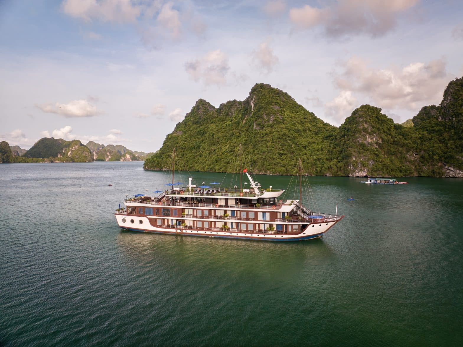 M'GLORIA 5* CRUISE 2D1N Ha Long Bay - Lan Ha Bay