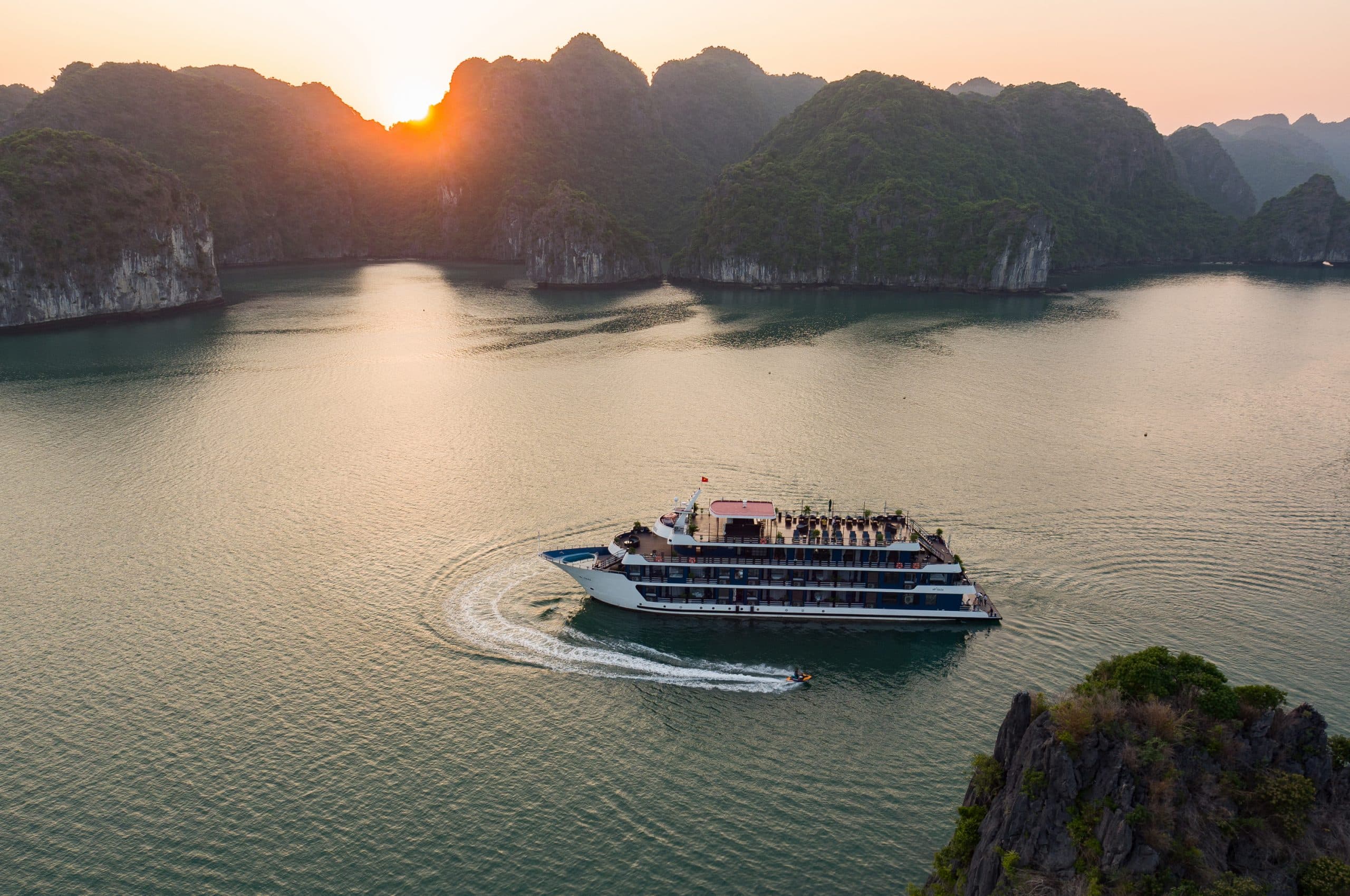 ROSY 5* CRUISE 2D1N Ha Long Bay - Lan Ha Bay