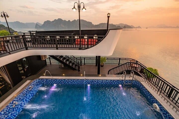 RITA 5* CRUISE 2D1N Ha Long Bay - Lan Ha Bay