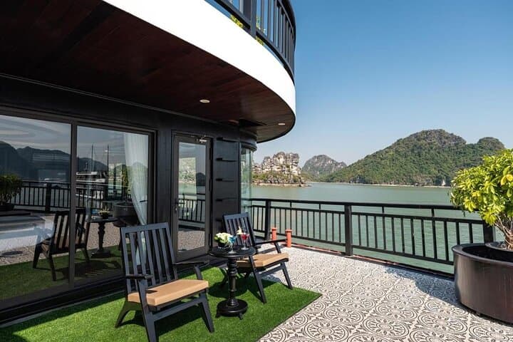 RITA 5* CRUISE 2D1N Ha Long Bay - Lan Ha Bay
