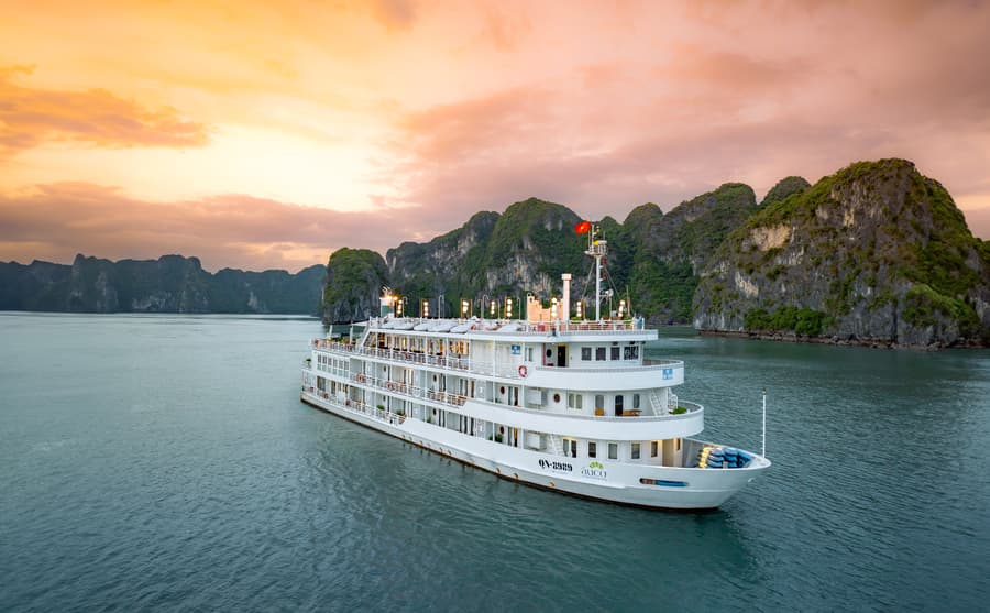 ÂU CƠ 6* CRUISE 2D1N Ha Long Bay - Lan Ha Bay