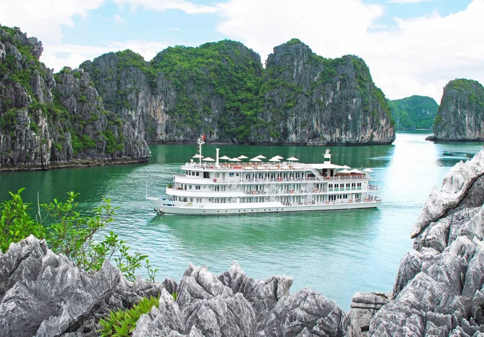 ÂU CƠ 6* CRUISE 2D1N Ha Long Bay - Lan Ha Bay