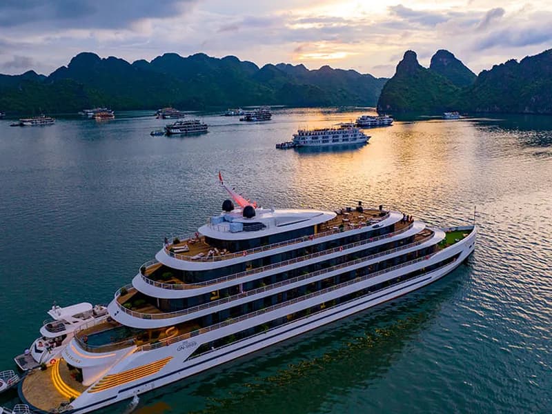 SCARLET PEARL 6* CRUISE 2D1N Lan Ha Bay