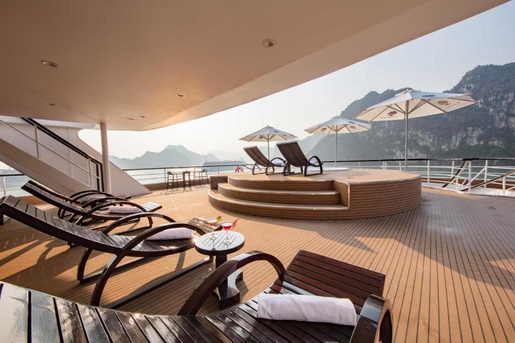 SCARLET PEARL 6* CRUISE 2D1N Lan Ha Bay