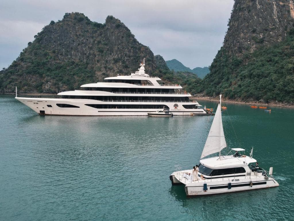 SCARLET PEARL 6* CRUISE 2D1N Lan Ha Bay