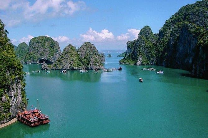 VENEZIA CRUISE 2D1N LAN HA BAY