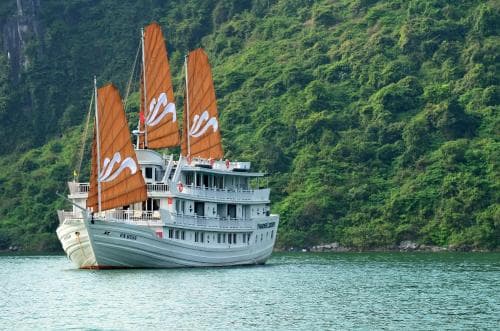 Paradise Sails Cruise 2D1N – Ha Long Bay