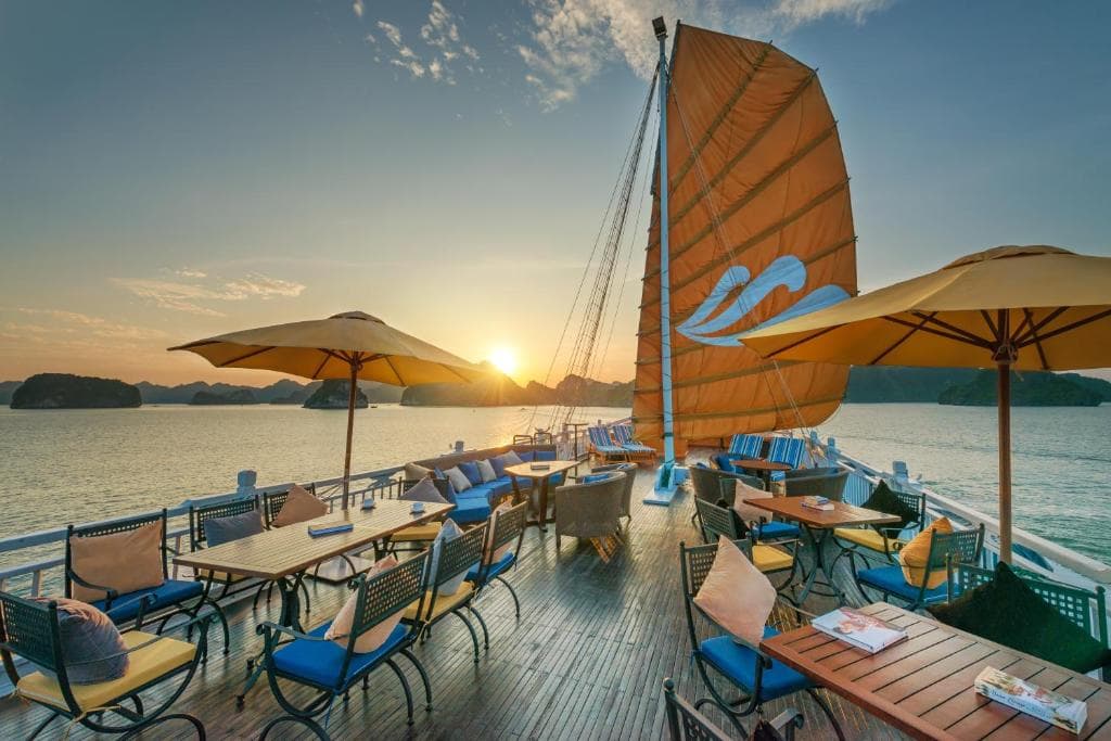 Paradise Sails Cruise 2D1N – Ha Long Bay