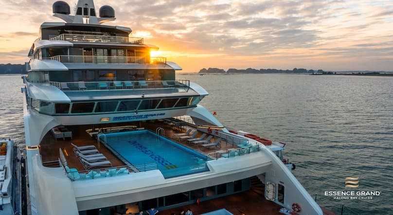 Grand Pioneers I Cruises 5 2D1N – Ha Long Bay