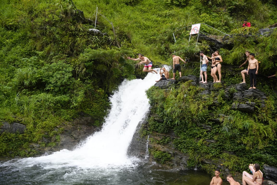 3 Days Ha Giang Loop Deluxe Motorbike Tour