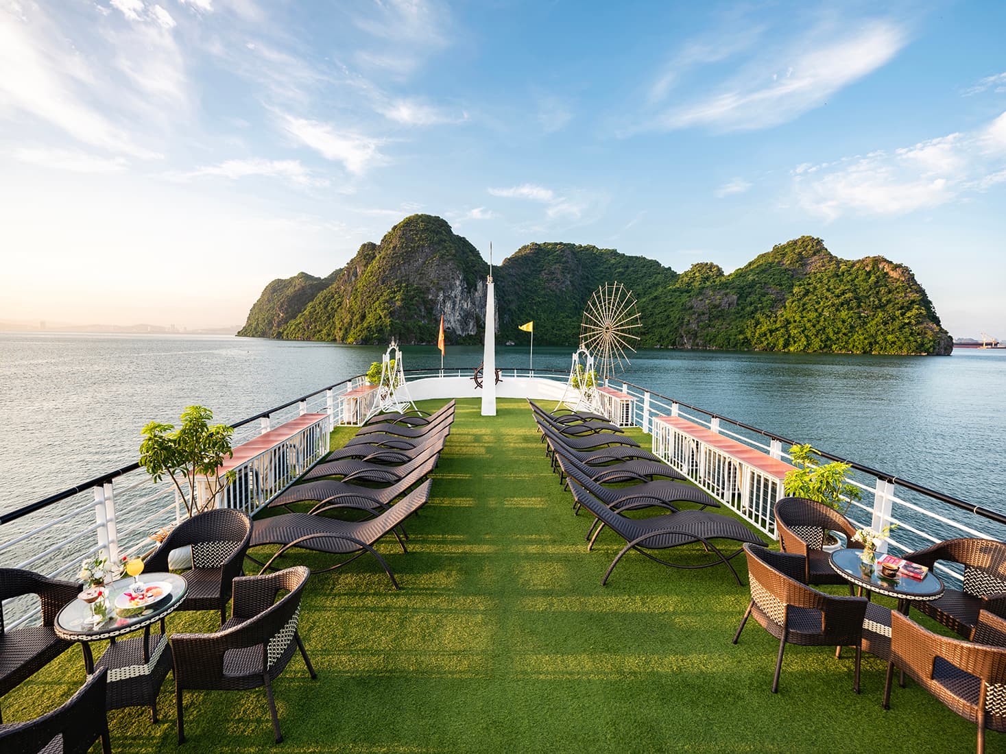 Hạ Long Hercules Premium Cruise