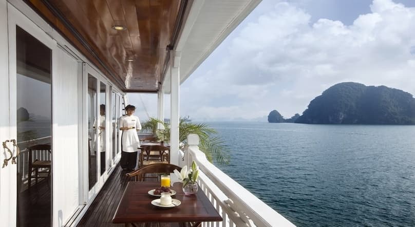 Hera Classic Boutique Cruise 2D1N – Ha Long Bay & Lan Ha Bay