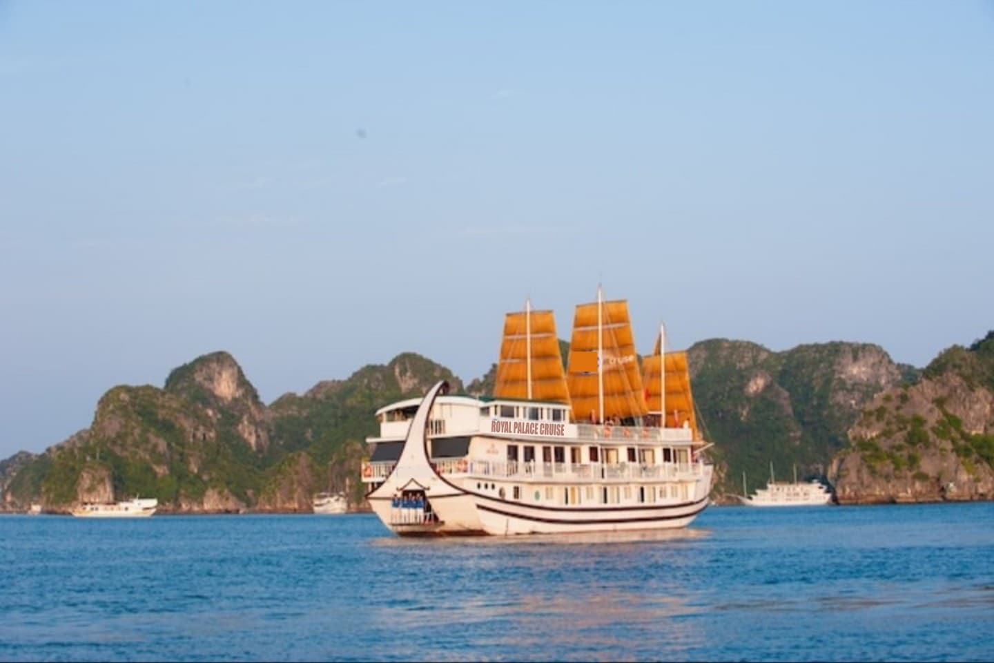 ROYAL PALACE 4* CRUISE 2D1N Ha Long Bay - Lan Ha Bay