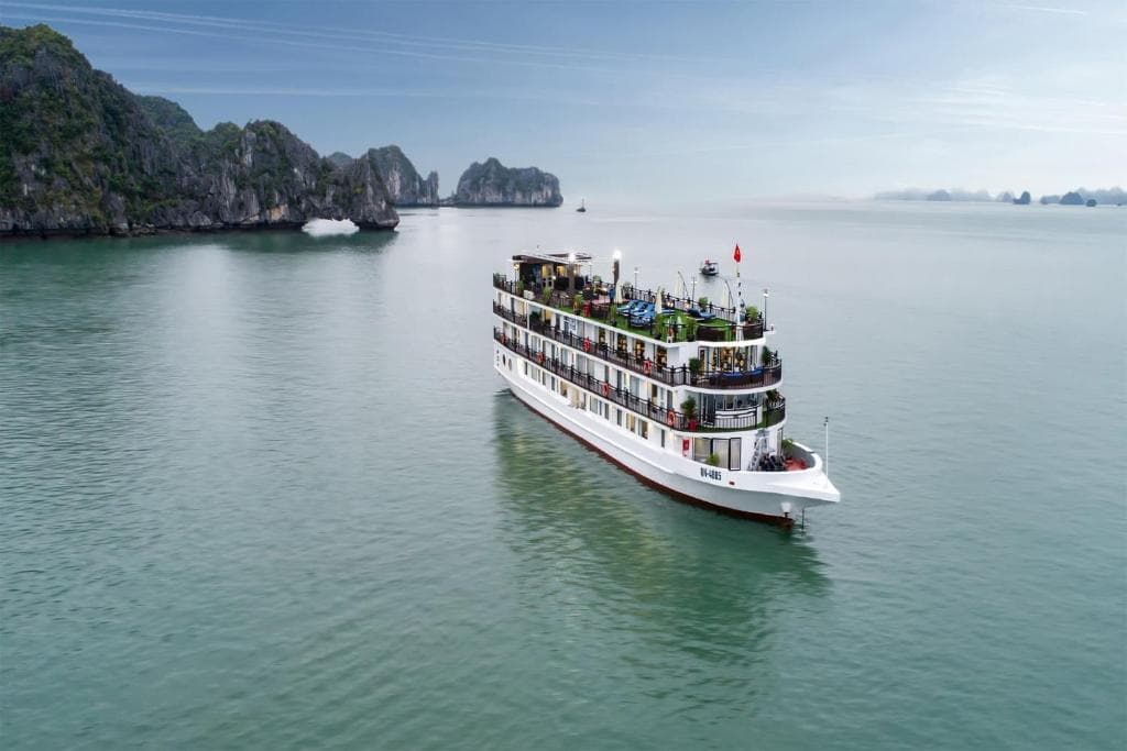 Amanda 5 Cruise Halong 2D1N – Ha Long Bay*