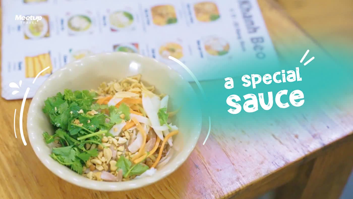 Hanoi Foodie Tour By Walking 3 hours Small Group < 10 pax