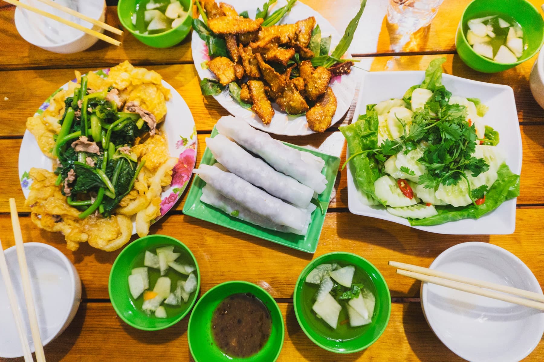 Hanoi Foodie Tour By Walking 3 hours Small Group < 10 pax