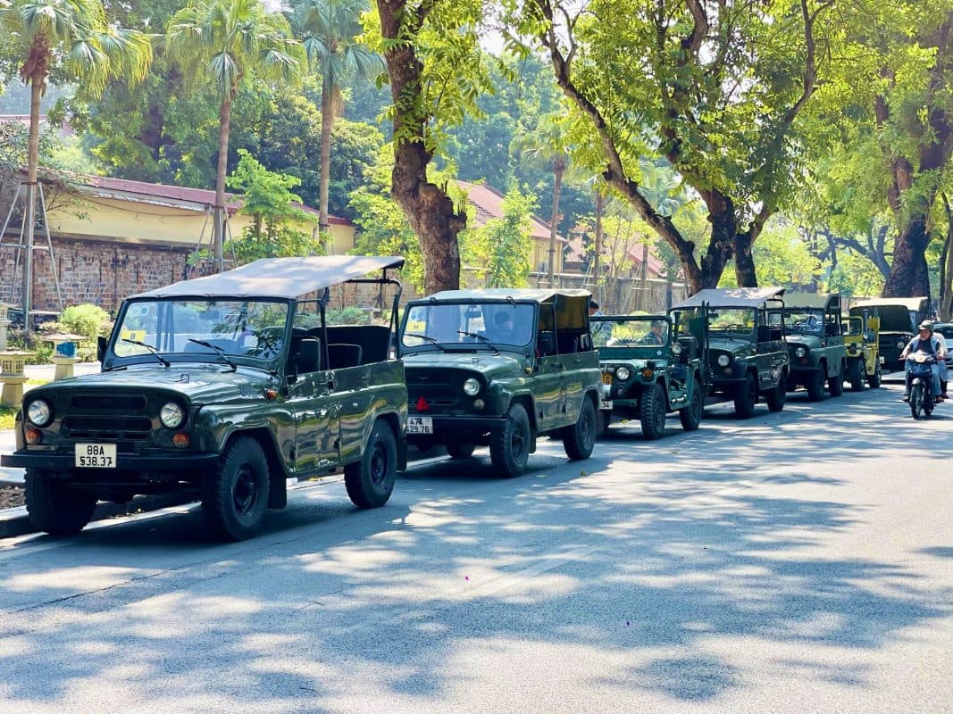 TOURS HANOI CITY HALF DAY BY JEEP/VESPA/MOTORBIKE/BICYCLE