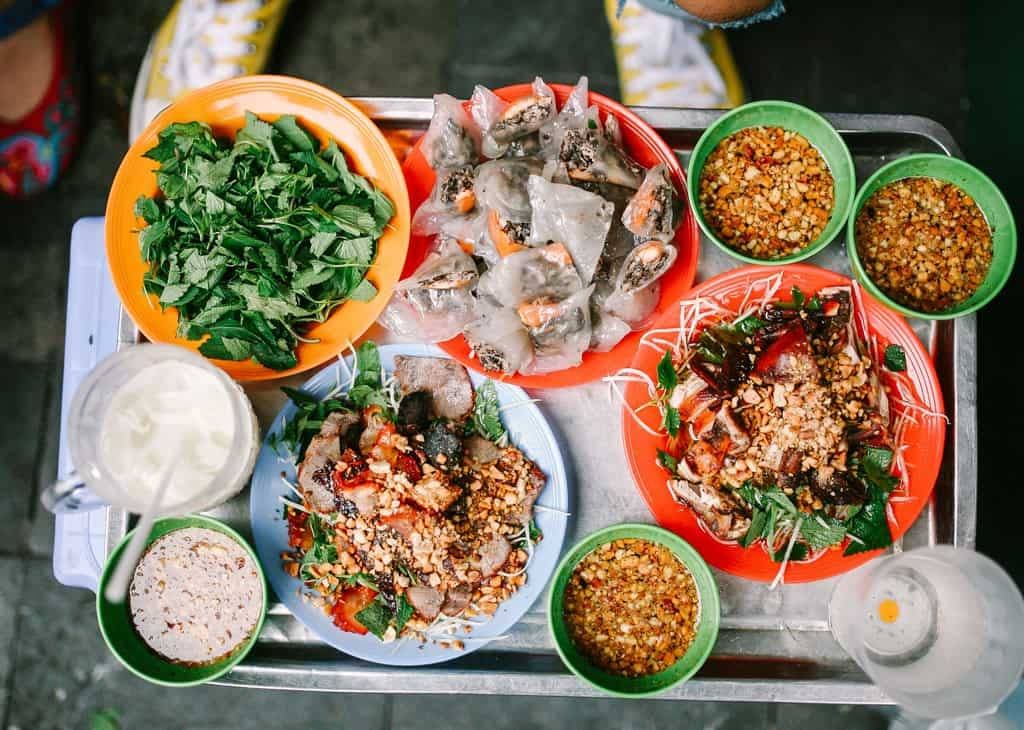 Hanoi Foodie Tour By Walking 3 hours Small Group < 10 pax