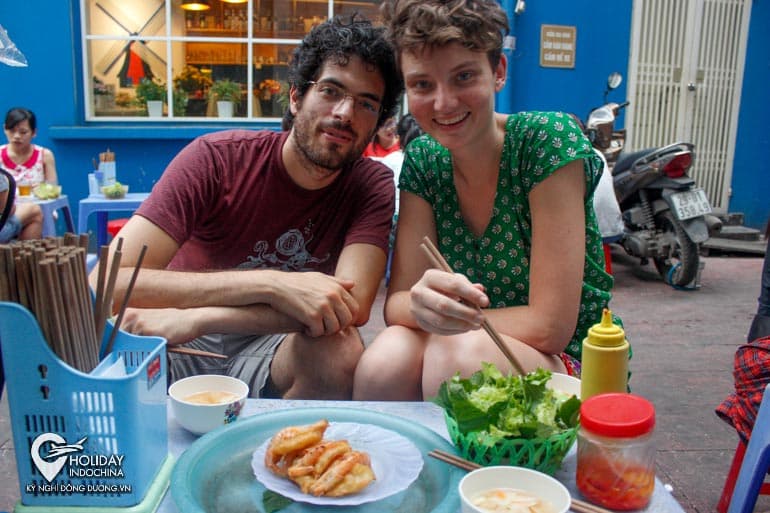 Hanoi Foodie Tour By Walking 3 hours Small Group < 10 pax