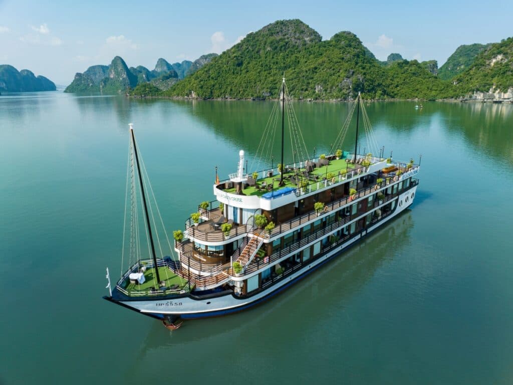LA CASTA 5* CRUISE  2D1N 22 cabin - LAN HA BAY
