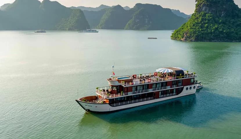 Orchid 5 Premium Cruises 2D1N – Lan Ha Bay & Cat Ba Island