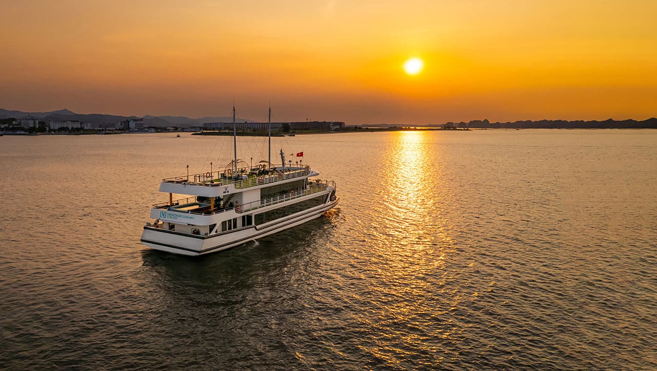 FULL DAY HA LONG BAY DAY TOUR  HERITAGE CRUISE + LIMOUSINE
