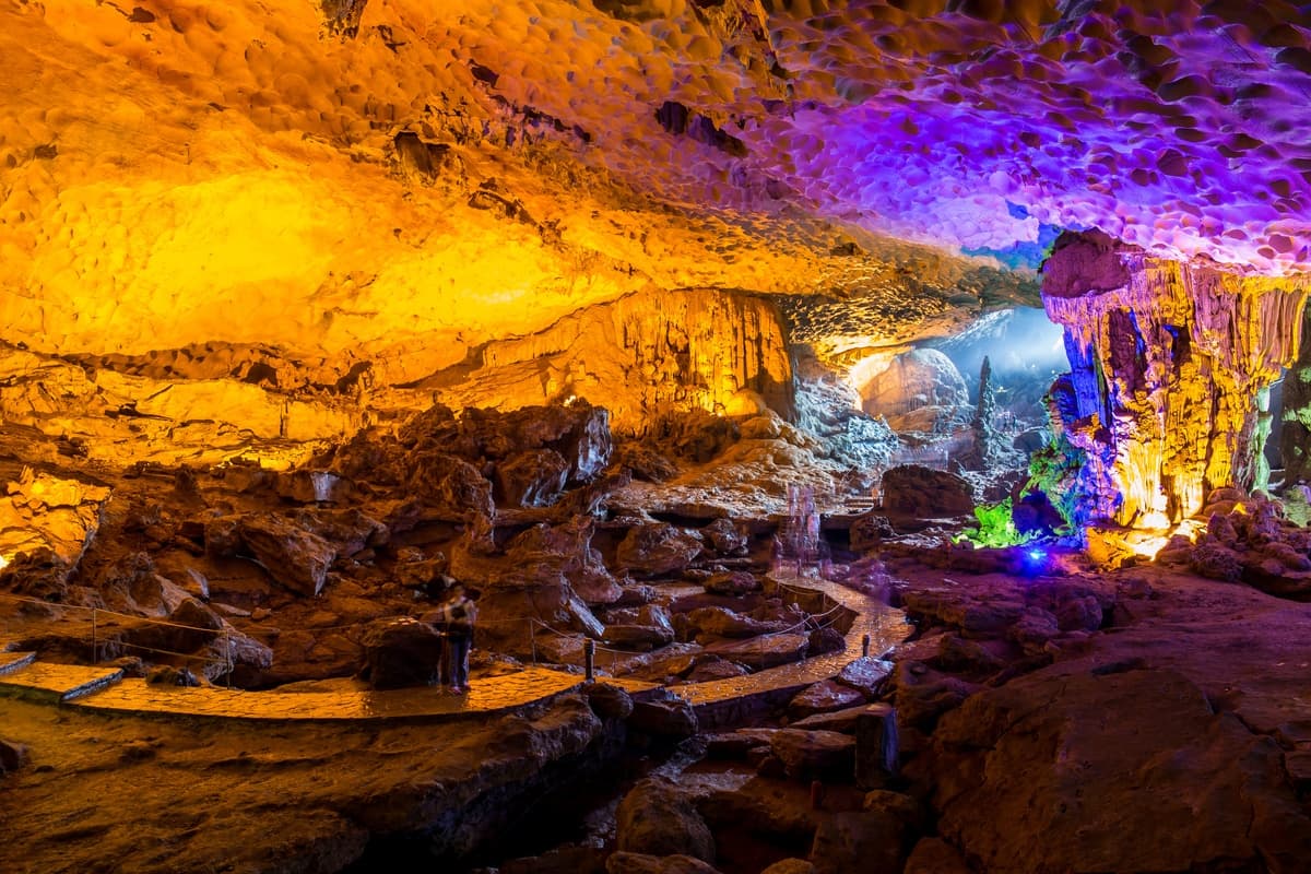 FULL DAY HA LONG BAY DAY TOUR  HERITAGE CRUISE + LIMOUSINE