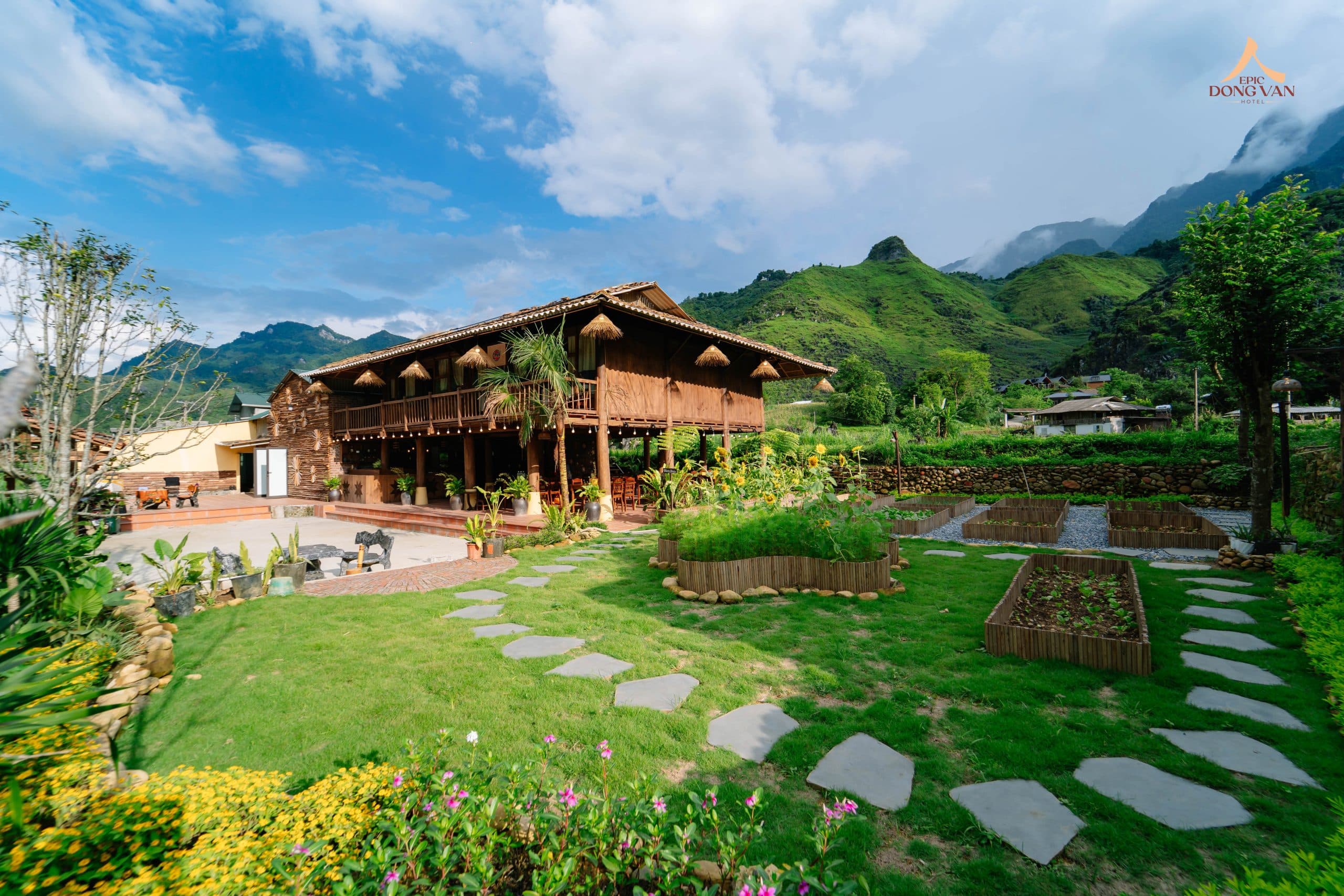 3 DAYS HA GIANG LOOP JEEP TOUR