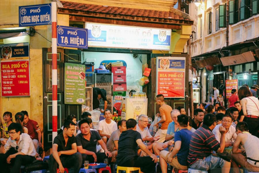 HANOI FOOD TOUR BY MOTORBIKE