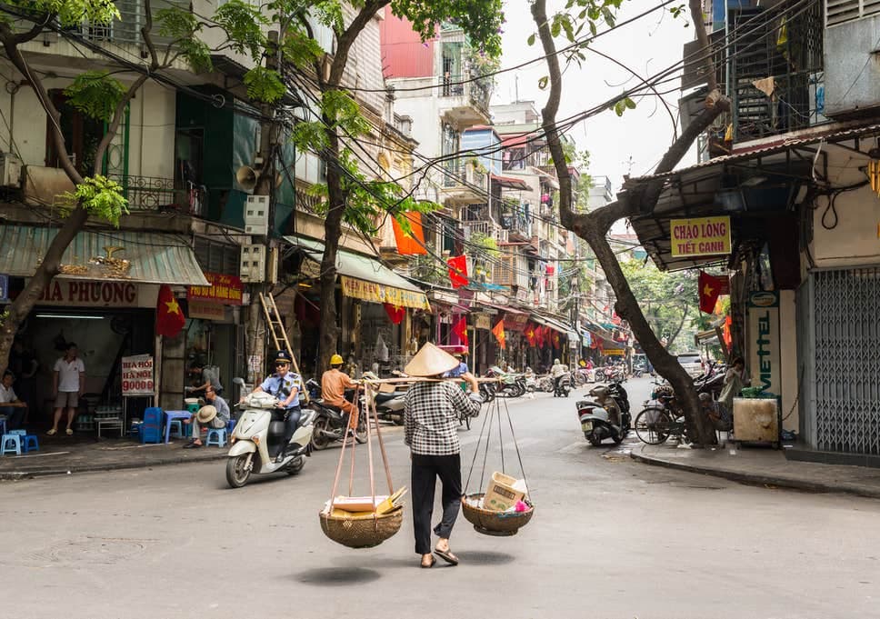 HANOI FOOD TOUR BY MOTORBIKE