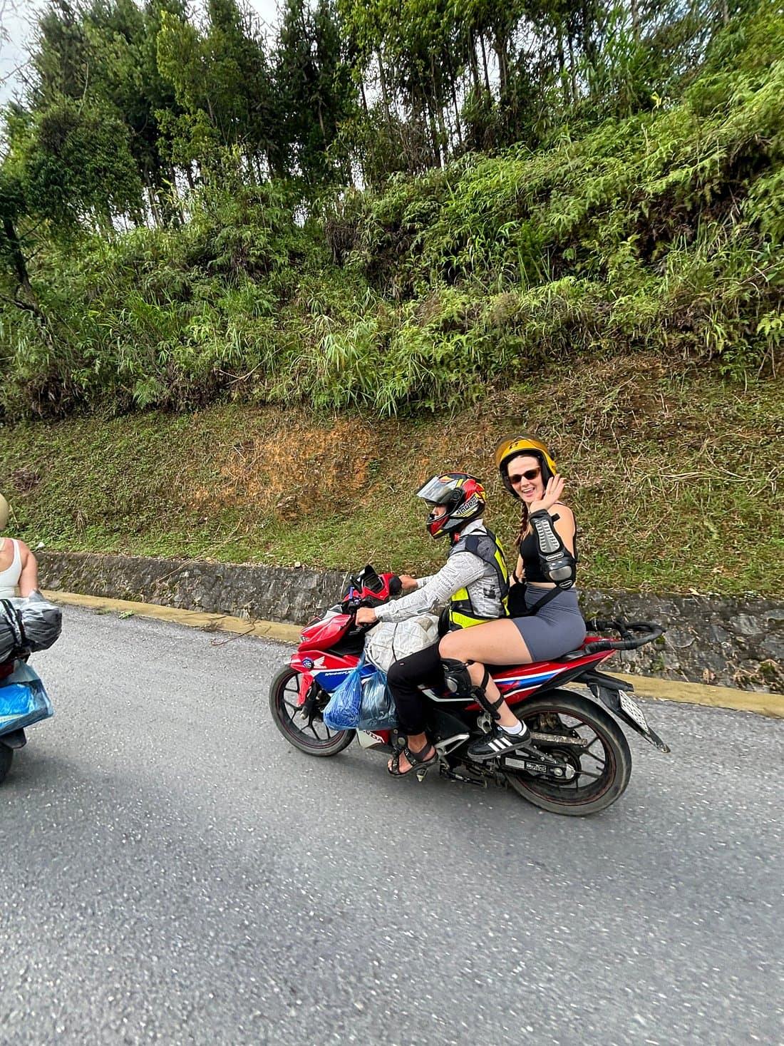 4 DAYS HA GIANG LOOP MOTORBIKE TOUR