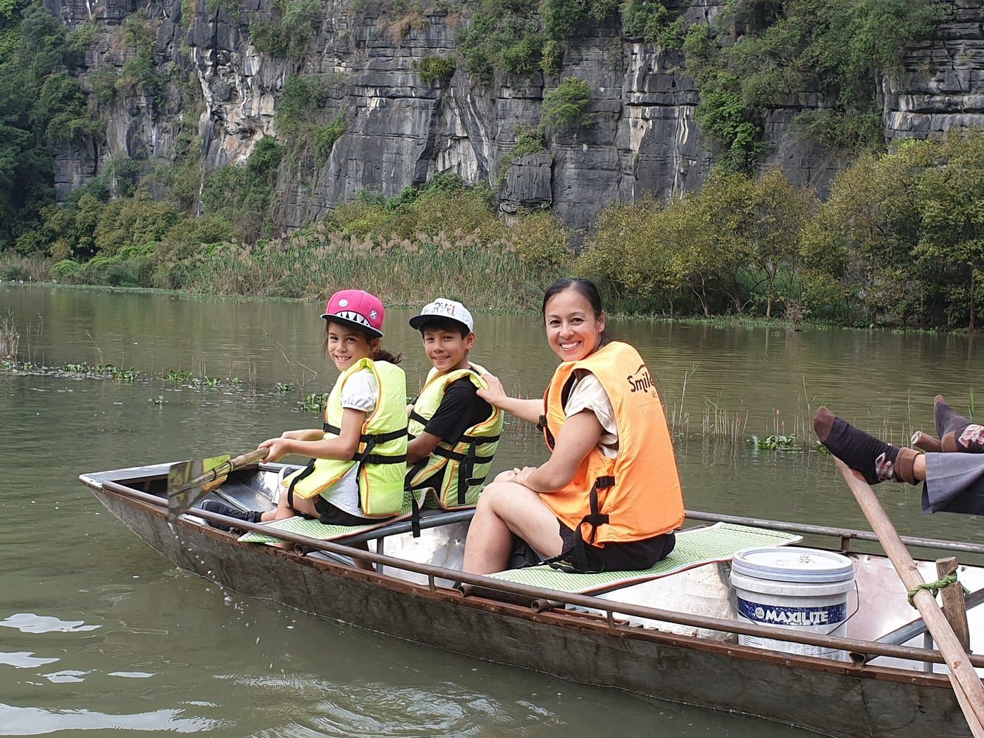 Luxury Ninh Binh Day Tour : Hoa Lu - Tam Coc - Mua Cave small group