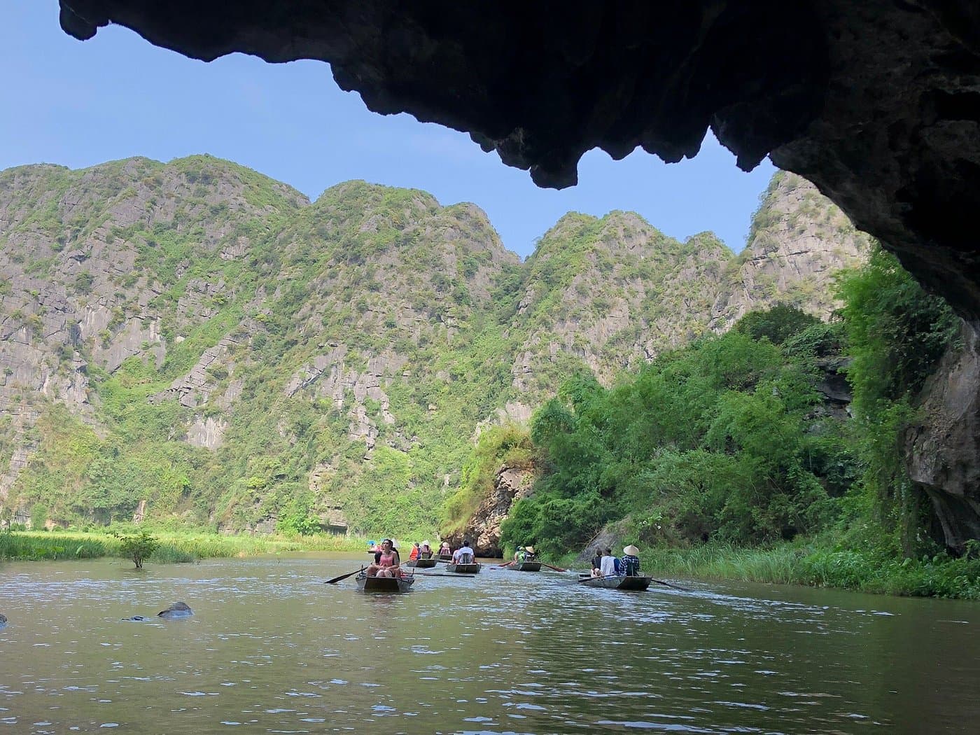 Luxury Ninh Binh Day Tour : Hoa Lu - Tam Coc - Mua Cave small group