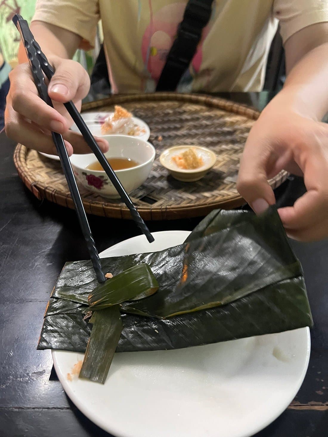 Hue: Night Street Food Tour by E Bike with a Lady Rider