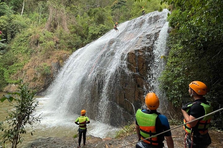Canyoning Dalat Vietnam