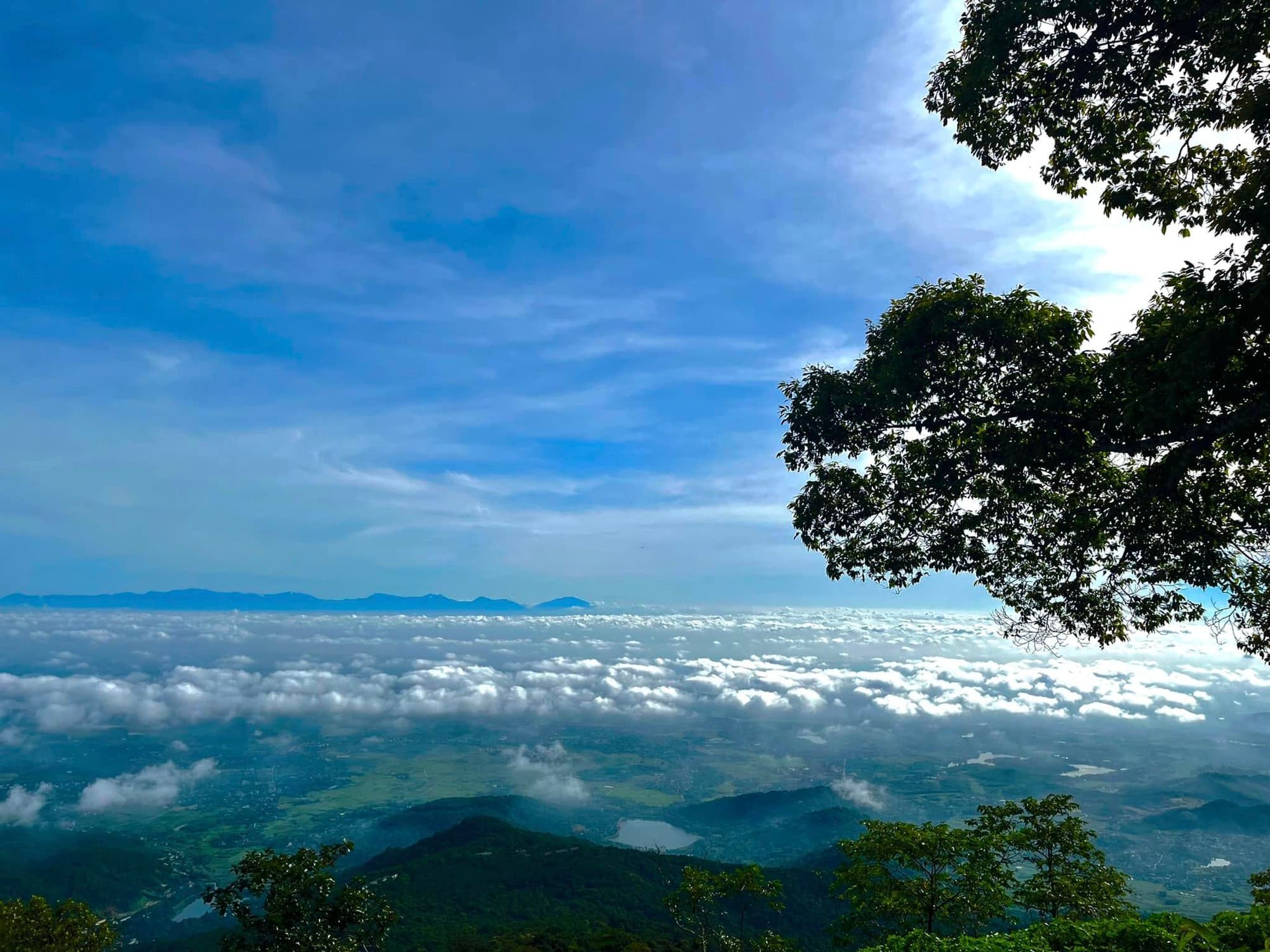 PRIVATE TOUR - BA VI NATIONAL PARK BY JEEP FULL DAY