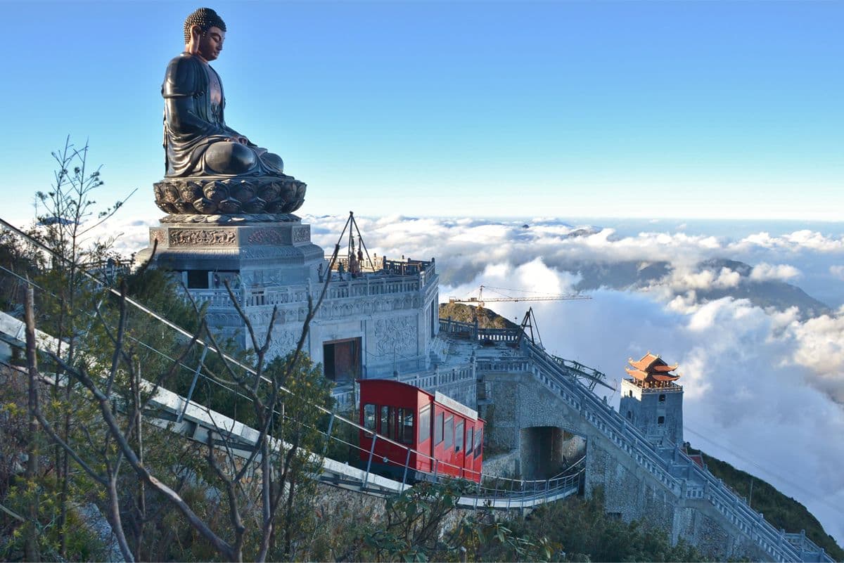 Sapa Trekking and Sightseeing 3D2N Sleeping Hotel (Private Tour)