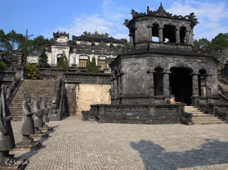 HUE CITY TOUR FROM DANANG, HOI AN Small group < 14 pax